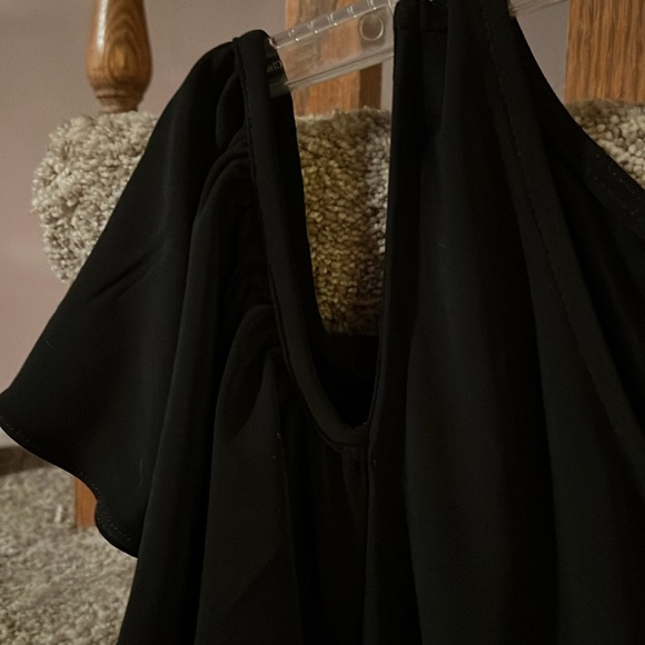 MSK Women cold shoulder special occasion top beautifully embellished. - Picture 3 of 6